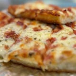 Garlic Cheese Bread with Bacon